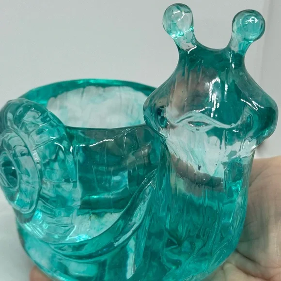 Unique Resin Aqua color Snail Planter Especially cactus - Picture 6 of 16